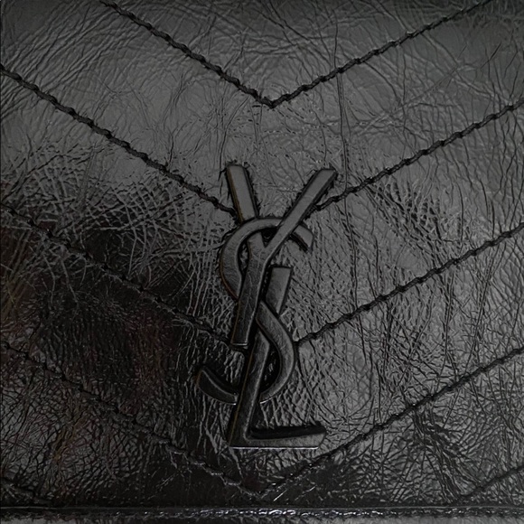 Saint Laurent Niki Crossbody Bag - Picture 5 of 7